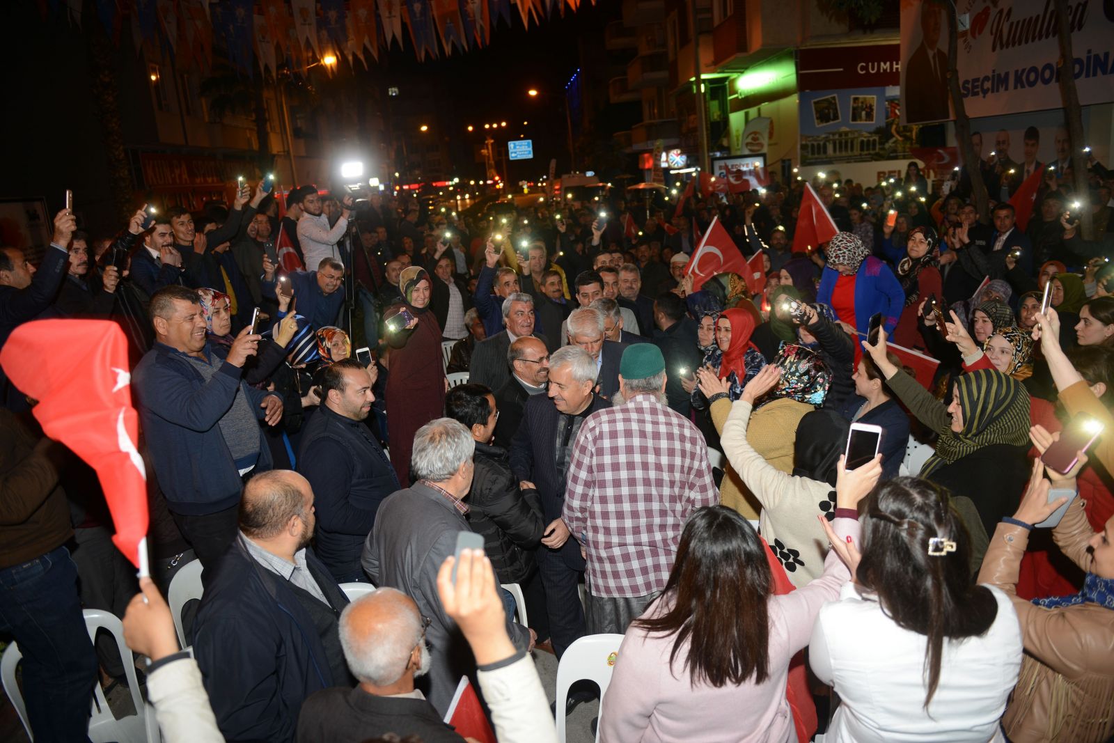 İYİ Parti'den 300 kişilik grup Cumhur İttifakı’na katıldı